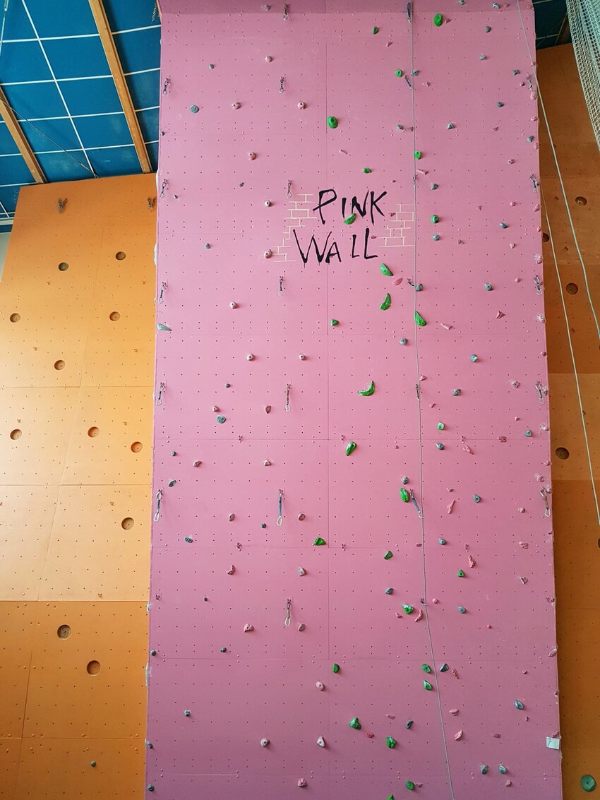 Ścianka wspinaczkowa Pink Wall Powiększ: