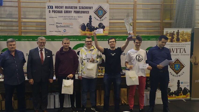 Powiększ: