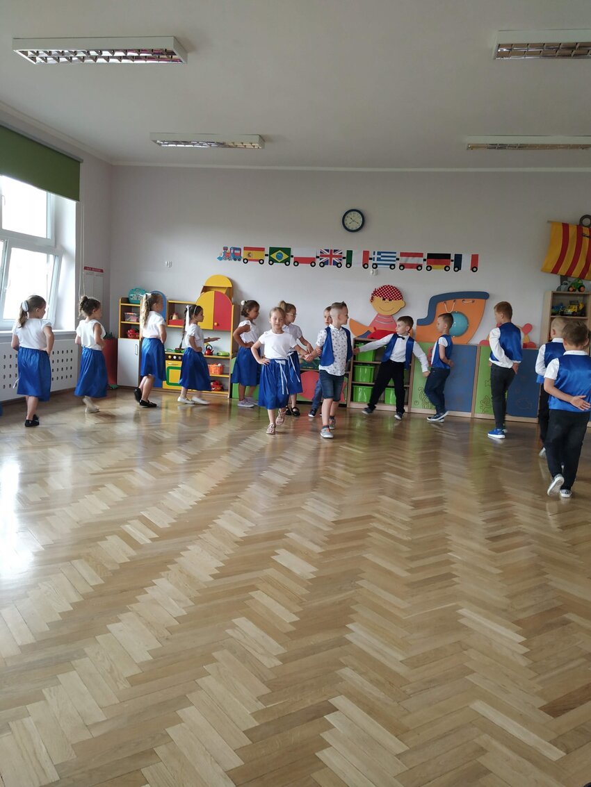 Powiększ: