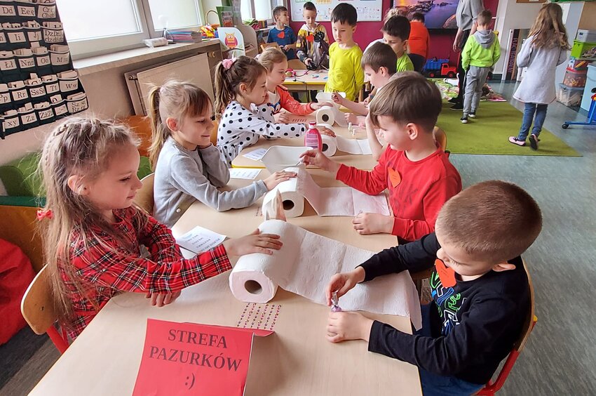 Powiększ: