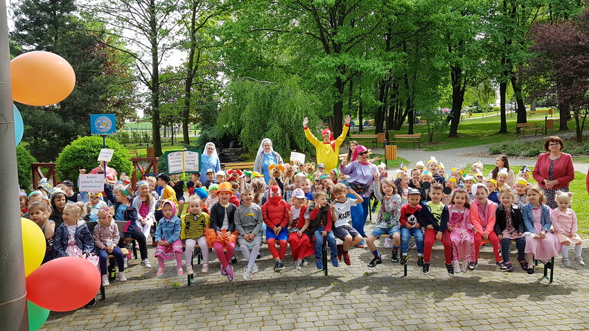Powiększ:
