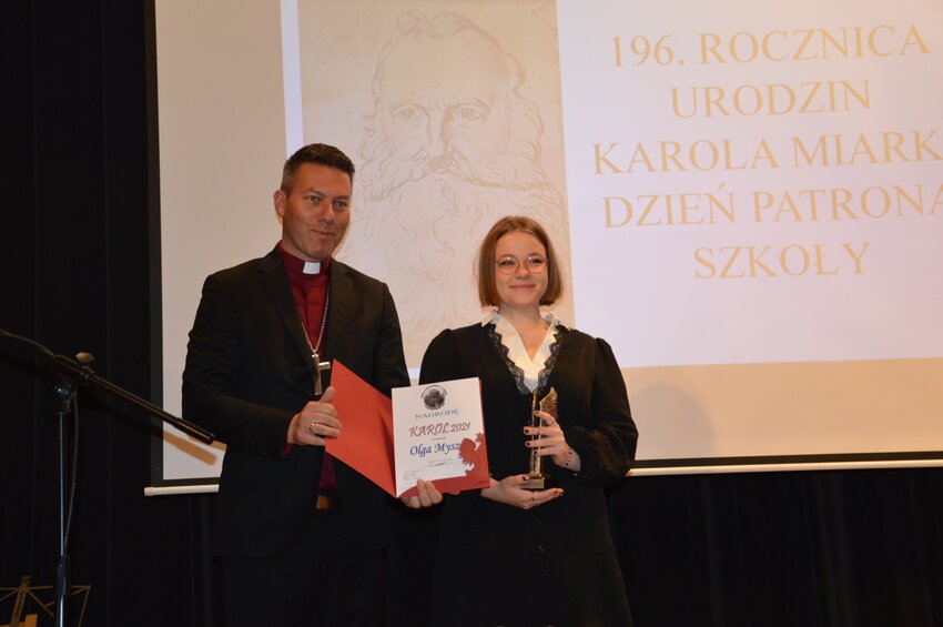 Powiększ: 