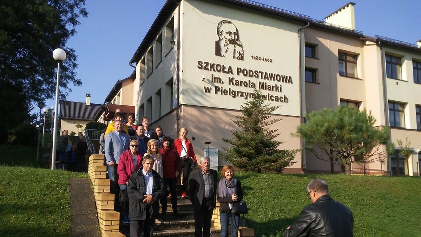 Powiększ: