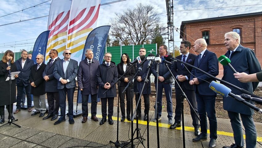 Powiększ: